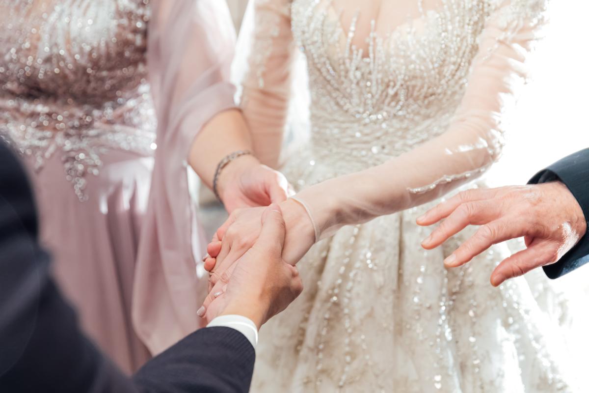 Critican a suegra por el vestido elegido para la boda de su hijo - El  Diario NY