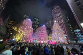 Árbol de Navidad del Rockefeller Center llega a Nueva York