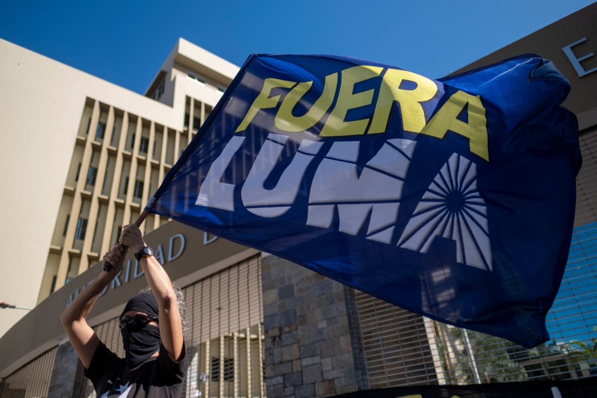 Una protesta frente a las oficinas de LUMA Energy en Puerto Rico  en reclamo de su salida como compañía operadora de la Autoridad de Energía Eléctrica. 