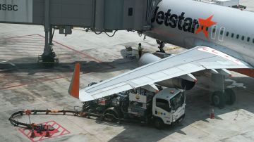 Avión Jetstar