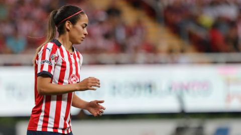 Joseline Montoya no pudo evitar la caída de las Chivas.