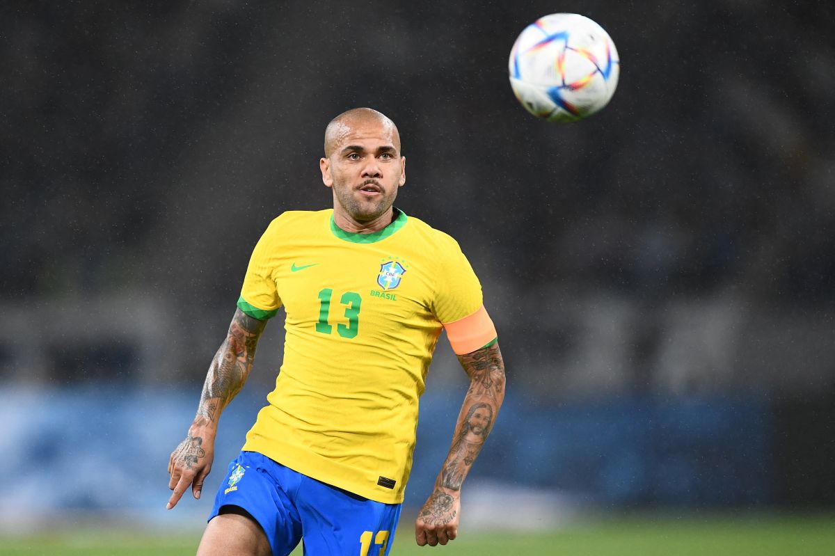 Dani Alves está disputando un nuevo Mundial con Brasil en su carrera.