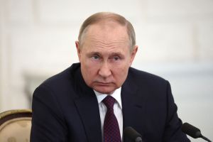 Gobierno de Rusia mantendrá la suspensión del tratado nuclear con Estados Unidos, pese a llamados al diálogo