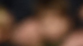 Neymar celebra luego de marcar el primer gol del partido ante el Lorient.