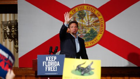 Ron DeSantis triunfa en Florida.