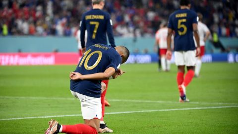 Mbappé es el segundo jugador en conseguir anotar 7 goles con menos de 24 años en la Copa del Mundo.