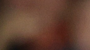 Yulieski Gurriel celebra al batear un hit ante Philadelphia Phillies en la Serie Mundial 2022.