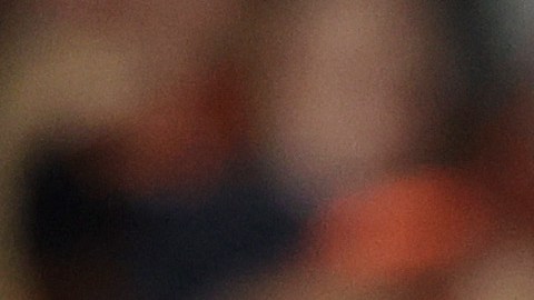 Yulieski Gurriel celebra al batear un hit ante Philadelphia Phillies en la Serie Mundial 2022.