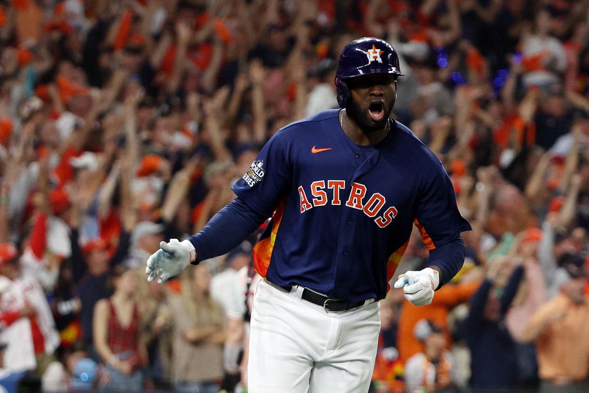 A celebrar: Cubano Yordan Álvarez le dio la segunda Serie Mundial de su  historia a Houston Astros con inmenso jonrón [Video] - El Diario NY