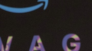 La cantante Rihanna mostró lo bien que luce su figura a pocos meses de haberse convertido en madre.