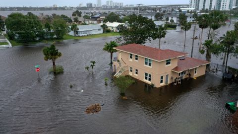 Tormenta tropical Nicole en Florida