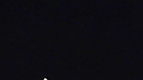 La mascota del Mundial Qatar 2022, La'eeb, voló en los aires del Estadio Al Bayt.