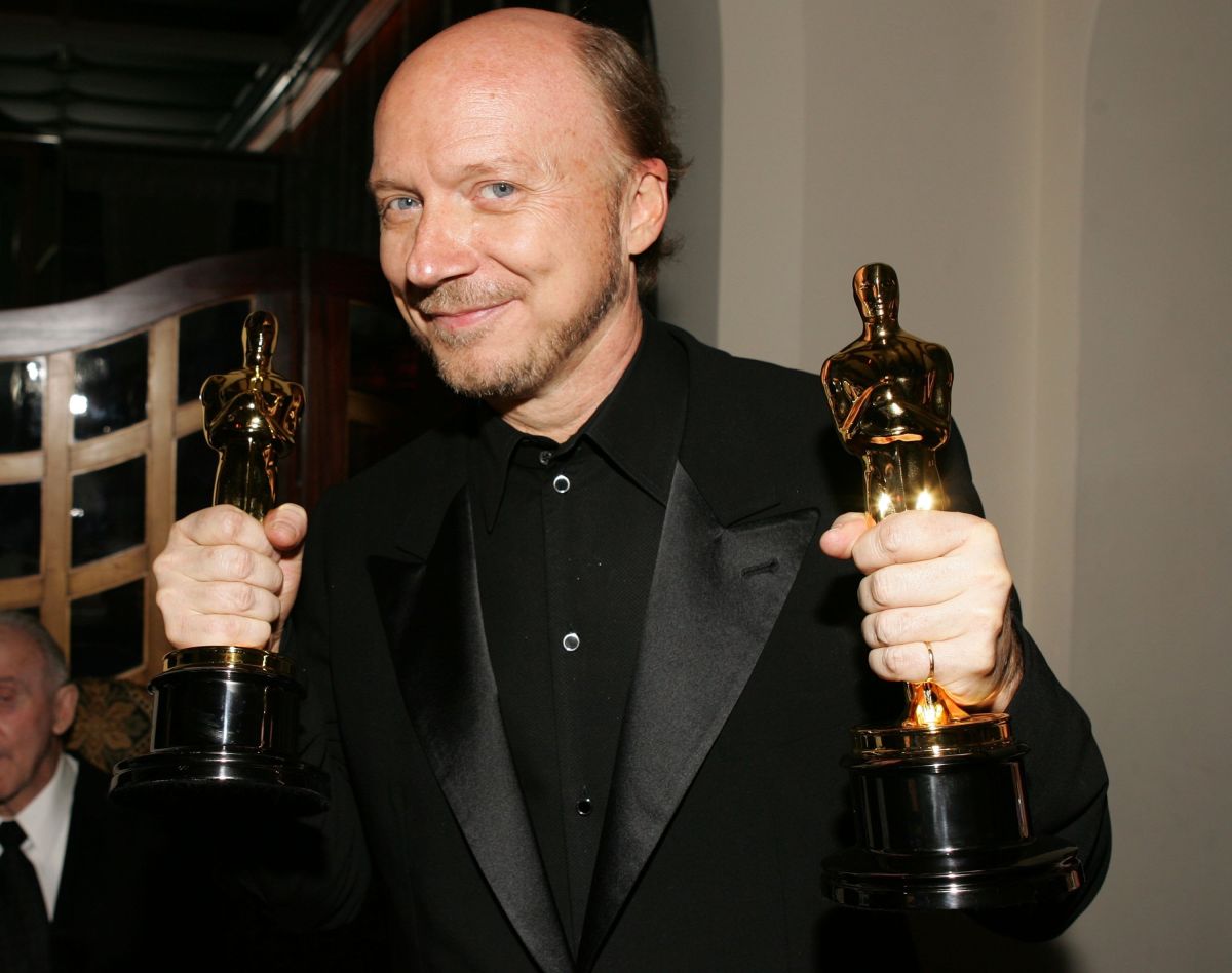 Paul Haggis al ganar dos premios Óscar en 2006.
