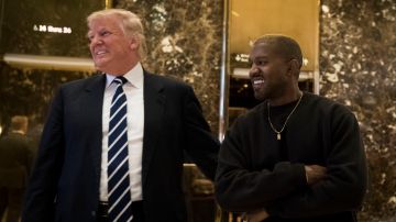 Donald Trump Kanye West Mar-a-Lago Nacionalista Blanco Holocausto