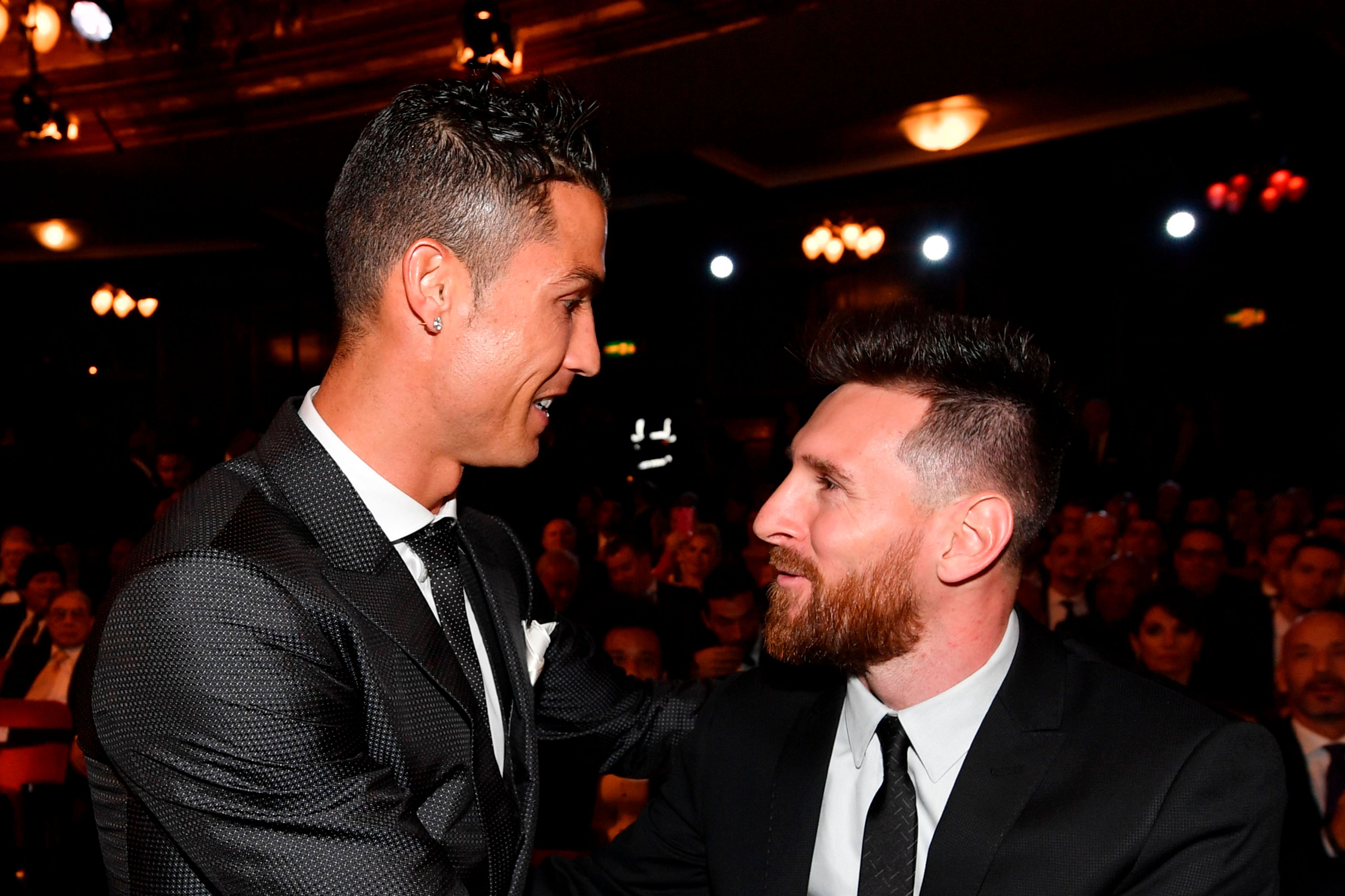 Louis Vuitton une a Messi y Cristiano frente a un tablero de ajedrez,  Internacional