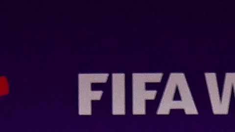 Director de comunicaciones de la FIFA se declara gay a un día del inicio del Mundial