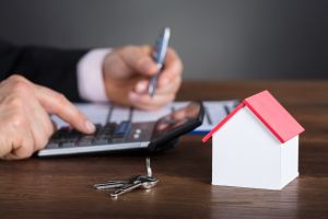 Solicitudes de hipotecas aumentan 2.2% en EE.UU. conforme tasas hipotecarias disminuyen