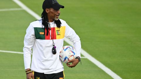 La increíble historia de Rigobert Song, el futbolista que pasó de ser declarado muerto a clasificar a Camerún al Mundial de Qatar 2022