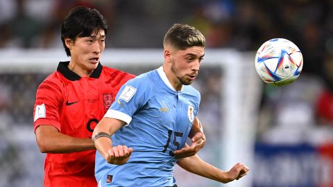 Uruguay domina pero no logra pasar del empate ante Corea del Sur en su debut en el Mundial