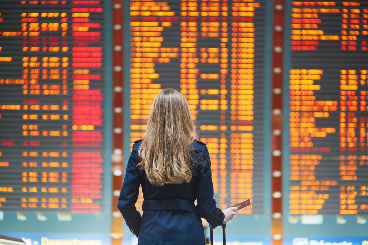 Cuando se cancela un vuelo, los pasajeros que buscan reembolsos deben recibir el pago de inmediato. 