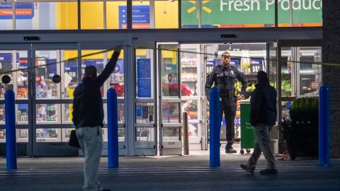 La Policía investiga el tiroteo en Chesapeake, Virginia.