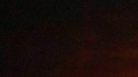 La erupción comenzó en la Isla Grande.
