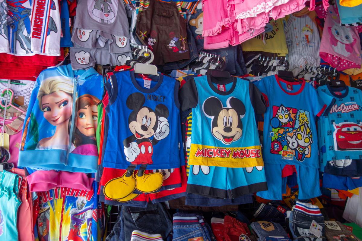 Casi 90 mil de Disney son retiradas del mercado porque podrían envenenamiento por plomo en niños - El Diario NY