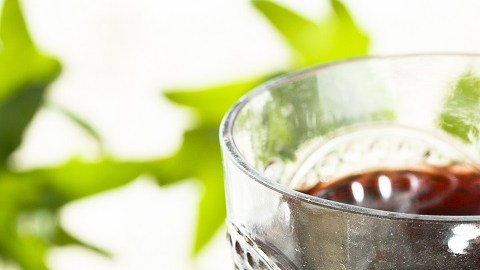 Jugo de cerezas ácidas