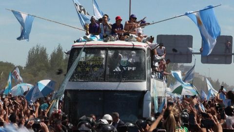 Las autoridades de seguridad decidieron suspender la caravana ante el descontrol.