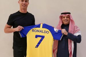 Ministro saudí de Deportes "feliz" por el fichaje de Cristiano Ronaldo en Al Nassr