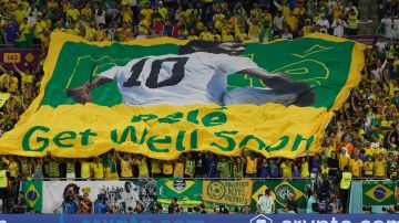 Pelé se encuentra en delicado estado de salud, y los pronósticos son muy reservados.