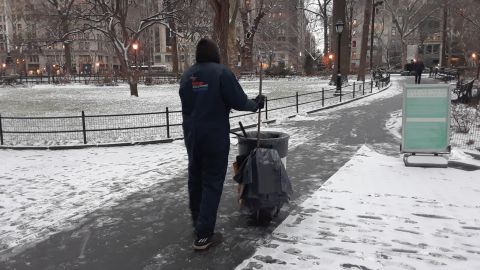 Trabajador de limpieza en NY.