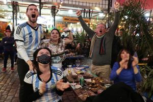 Marca de TV deberá regresar casi un millón de dólares a sus clientes luego que Argentina conquistara el Mundial Qatar 2022 [Video]