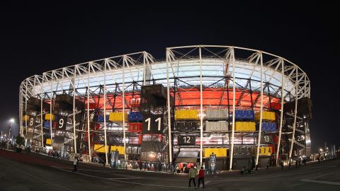 Instalaciones del Estadio 974 tales como baños, también estaban compuestas por contenedores.