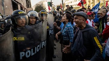 TOPSHOT-PERU-POLITICS-OPPOSITION-DEMONSTRATION-CASTILLO