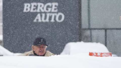 Efectos de la tormenta de nieve en Orem, Utah, este martes.
