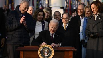 Joe Biden, firma la Ley de Respeto al Matrimonio en la Ley Sur de la Casa Blanca en Washington, DC