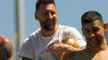 Messi aprovecha de celebrar al máximo, días antes de incorporarse al París Saint-Germain. La fecha acordada de su incorporación es el 3 de enero de 2023.