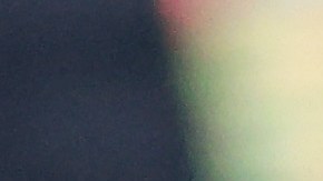 Mandy Rose jugando golf durante una partida de celebridades en la Ryder Cup.