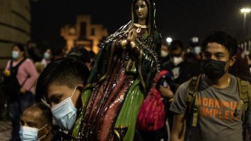 Pilgrimages Return to Mexico City to Celebrate the Day Of Our Lady Of Guadalupe