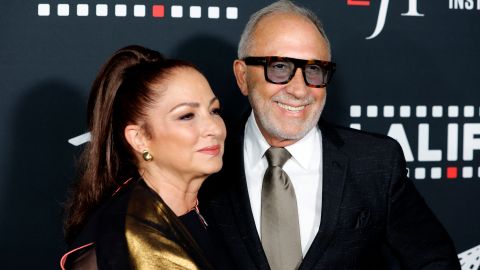 Gloria Estefan junto a su esposo Emilio.