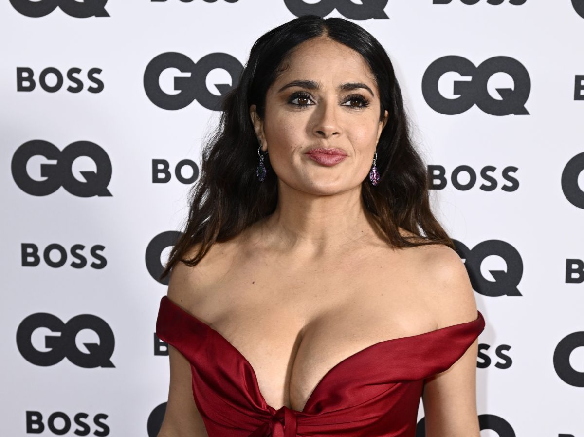 Salma Hayek shared a summary of the most outstanding moments she has experienced with her pet