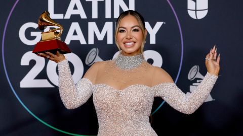 La cantante Chiquis Rivera presume sus encantos.