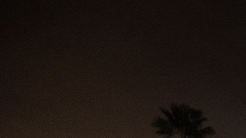 El cruce de 1,500 personas en la frontera es uno de los más altos en una noche.