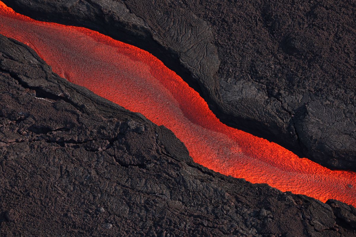 Video El Furioso Río De Lava Del Volcán Mauna Loa De Hawaii Fluye A 18 Millas Por Hora El 1747