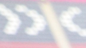 Flores en la tribuna de prensa del estadio Al Bayt en honor a Grant Wahl antes del Francia - Inglaterra.