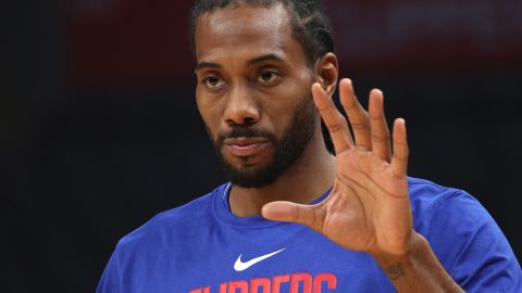 Kawhi Leonard agradece la cálida bienvenida que recibió al regresar a Toronto.