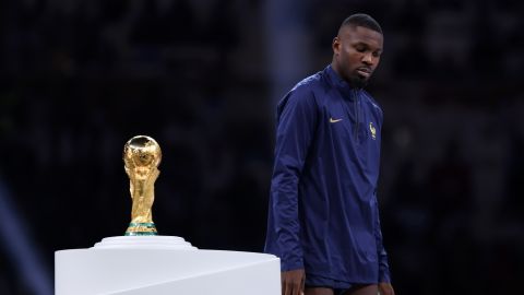 Marcus Thuram pasa a un lado de la Copa del Mundo tras caer derrotado con su selección ante Argentina en la final del Mundial Qatar 2022.