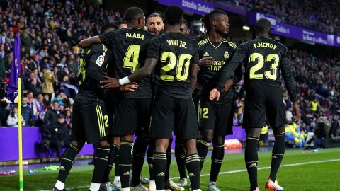 El Real Madrid cumplió en la última jornada del año contra el Valladolid y alcanzó al FC Barcelona, con quien ahora comparte el liderato