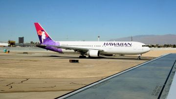 El incidente se registró en un vuelo de Hawaiian Airlines de Phoenix a Honolulu.